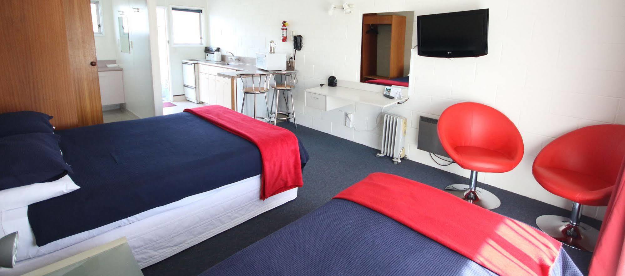Midway Pacifica Lodge Lower Hutt Eksteriør bilde