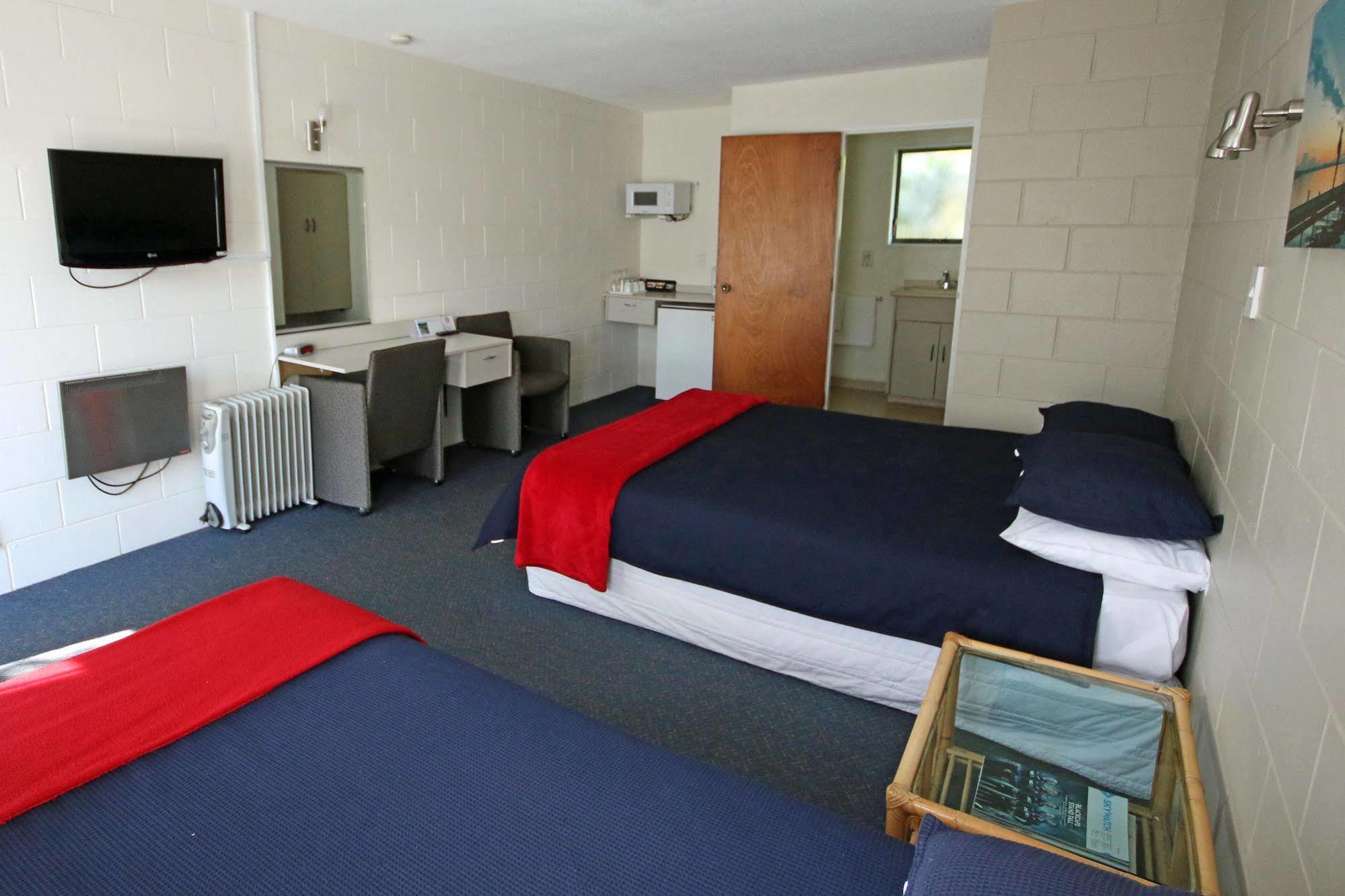 Midway Pacifica Lodge Lower Hutt Eksteriør bilde