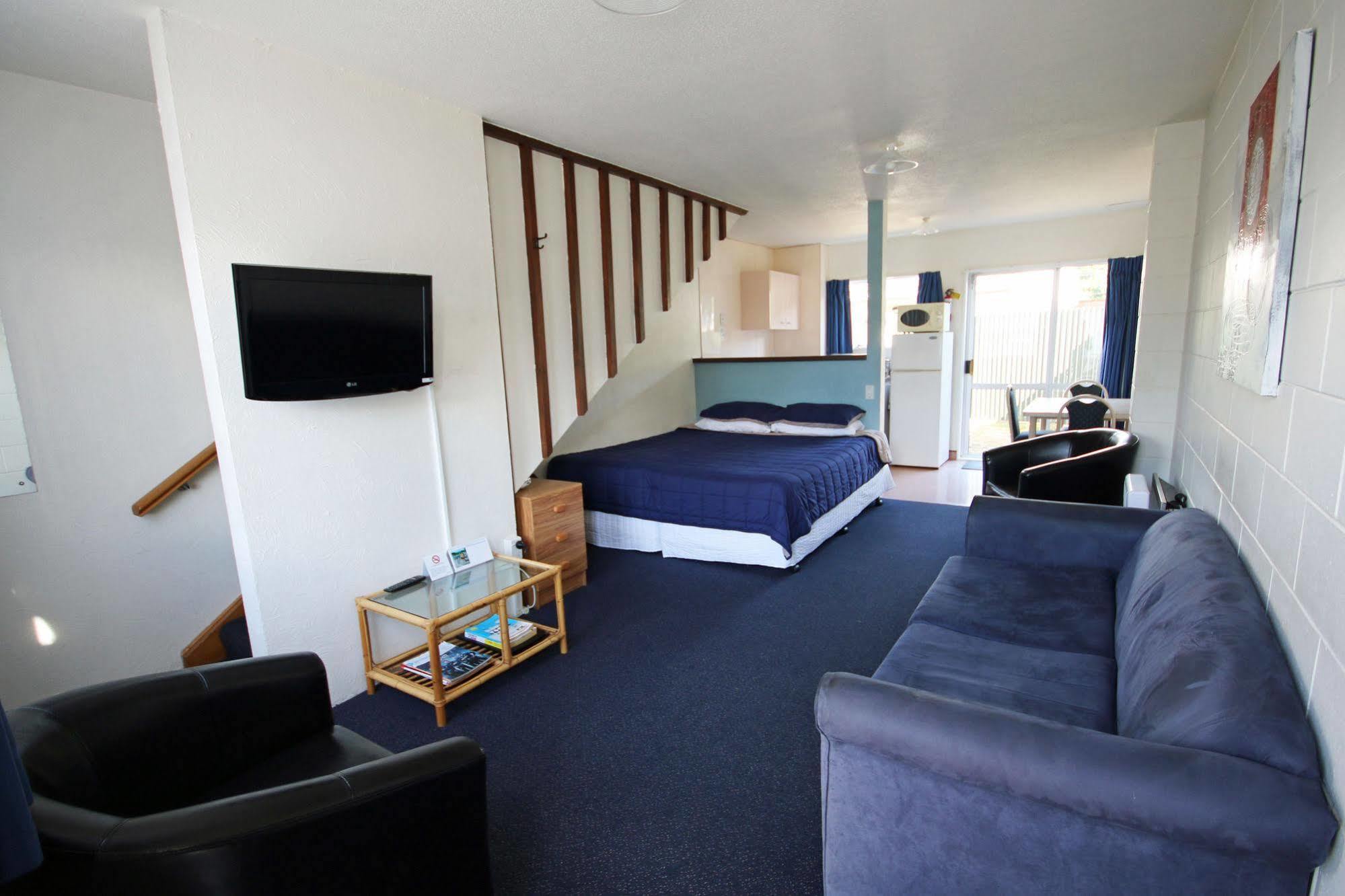 Midway Pacifica Lodge Lower Hutt Eksteriør bilde